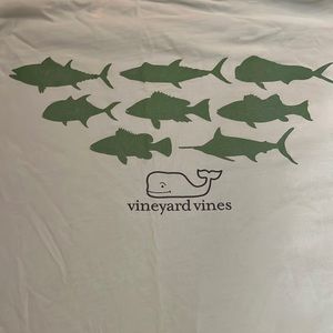 vineyard vines tee